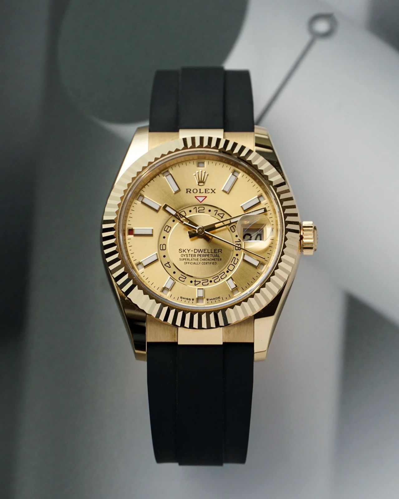 Rolex SKY-DWELLER
