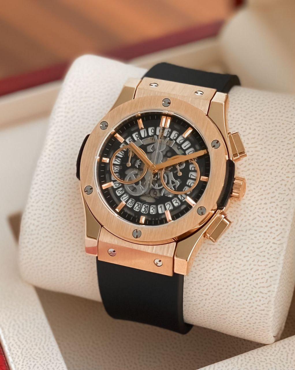 Hublot Big Bang in steel and fibre strap